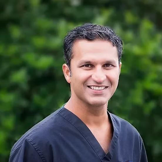 dr-sandeep-bagla